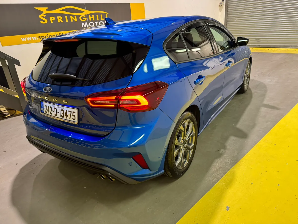 2024 Ford Focus MHEV 1.0T St-Line M Blue 125 BHP - Image 4