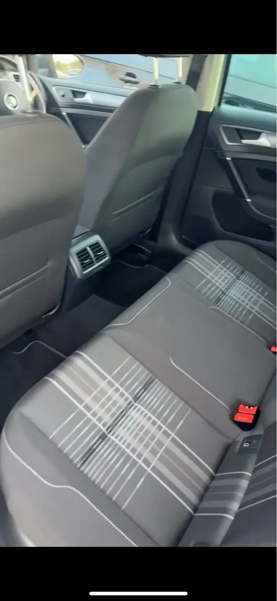 car - Image 4