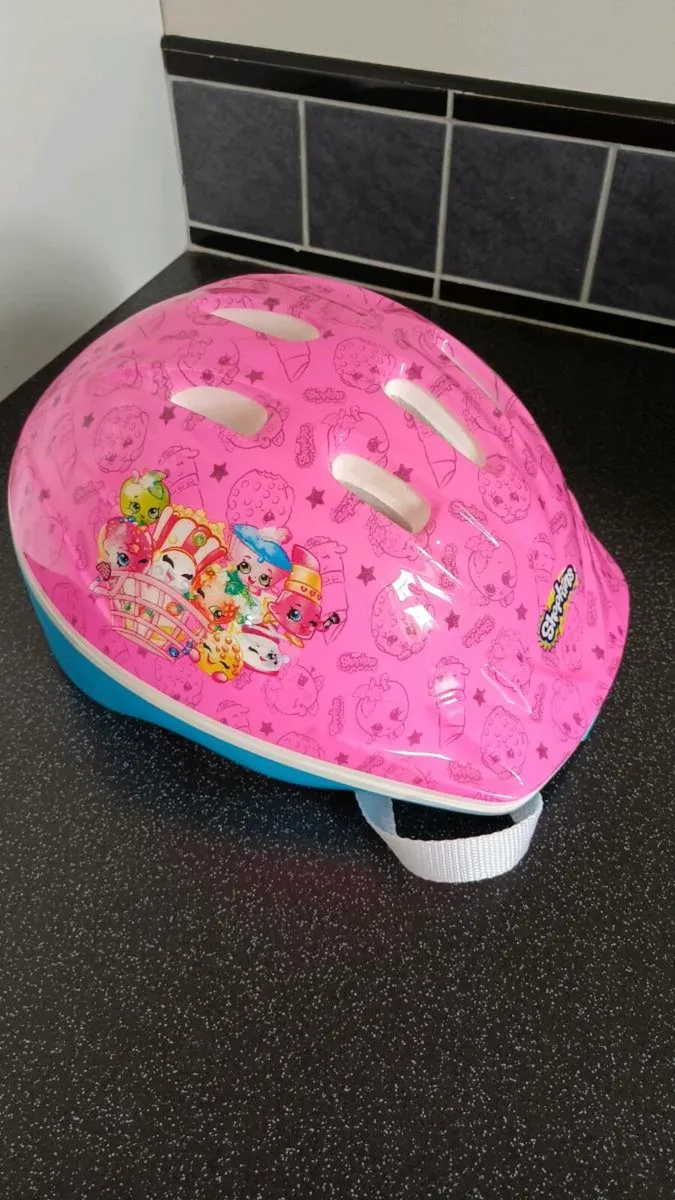 Girls helmet - Image 1
