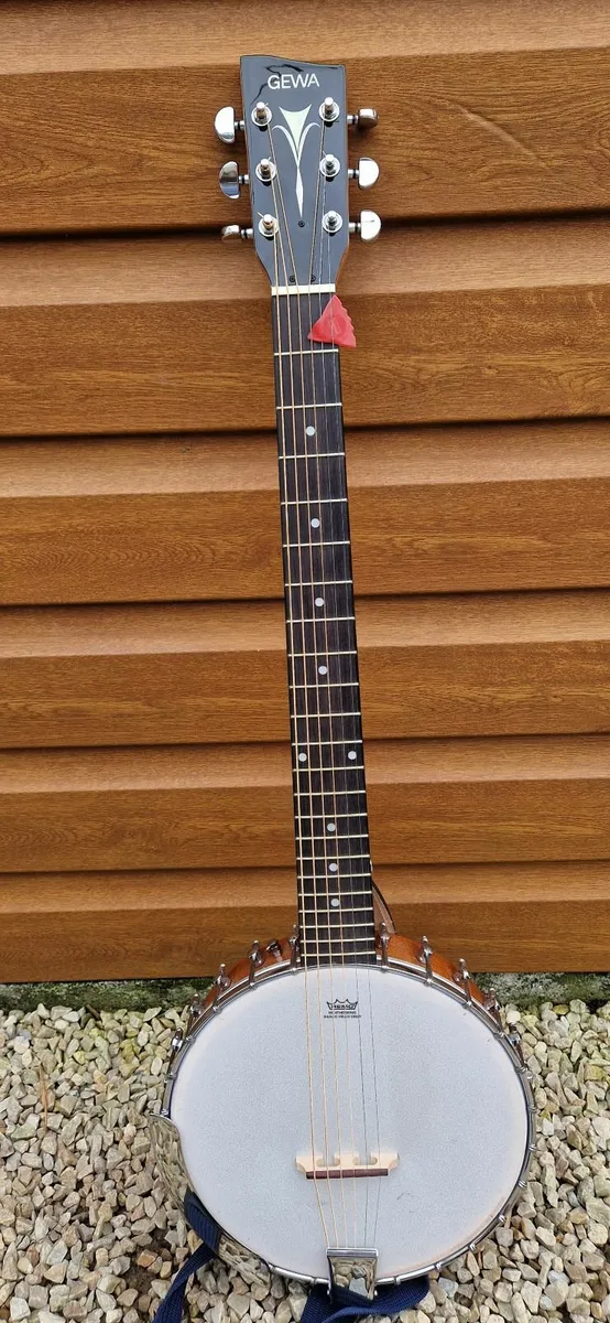 6 string guitar Banjo - Image 2