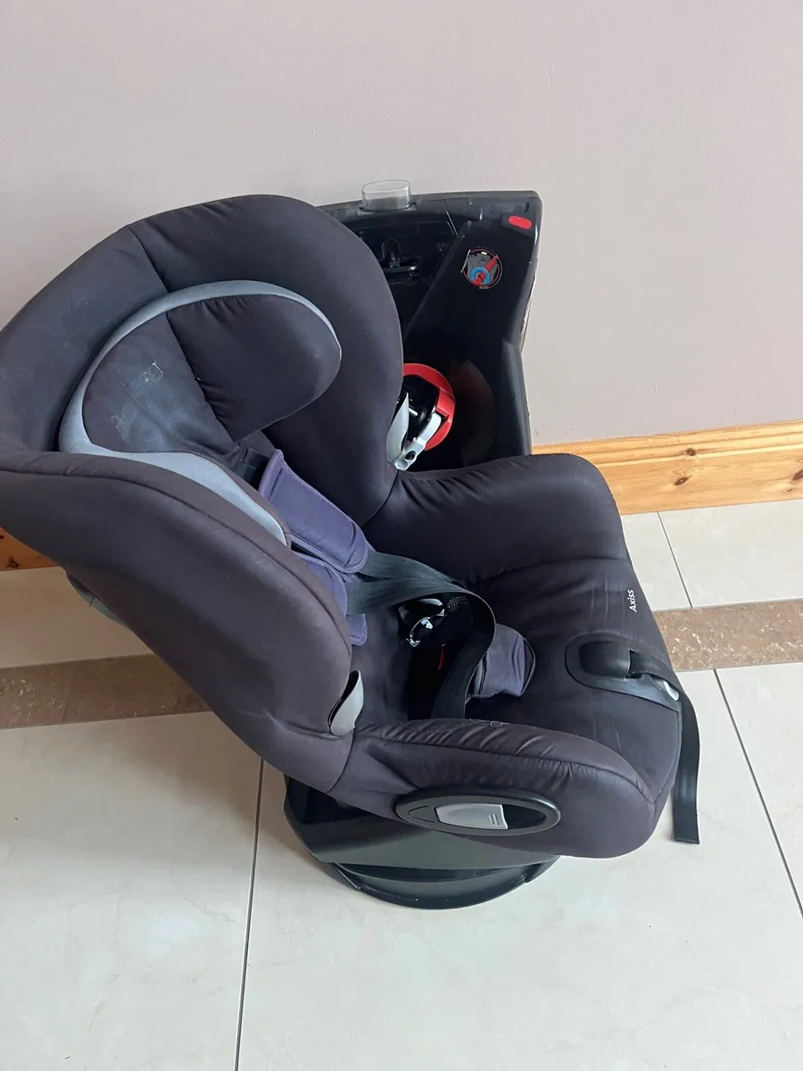 Maxi Cosi Axis Car Seat - Image 4