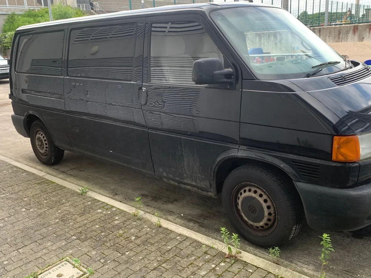 Volkswagen Transporter - Image 1