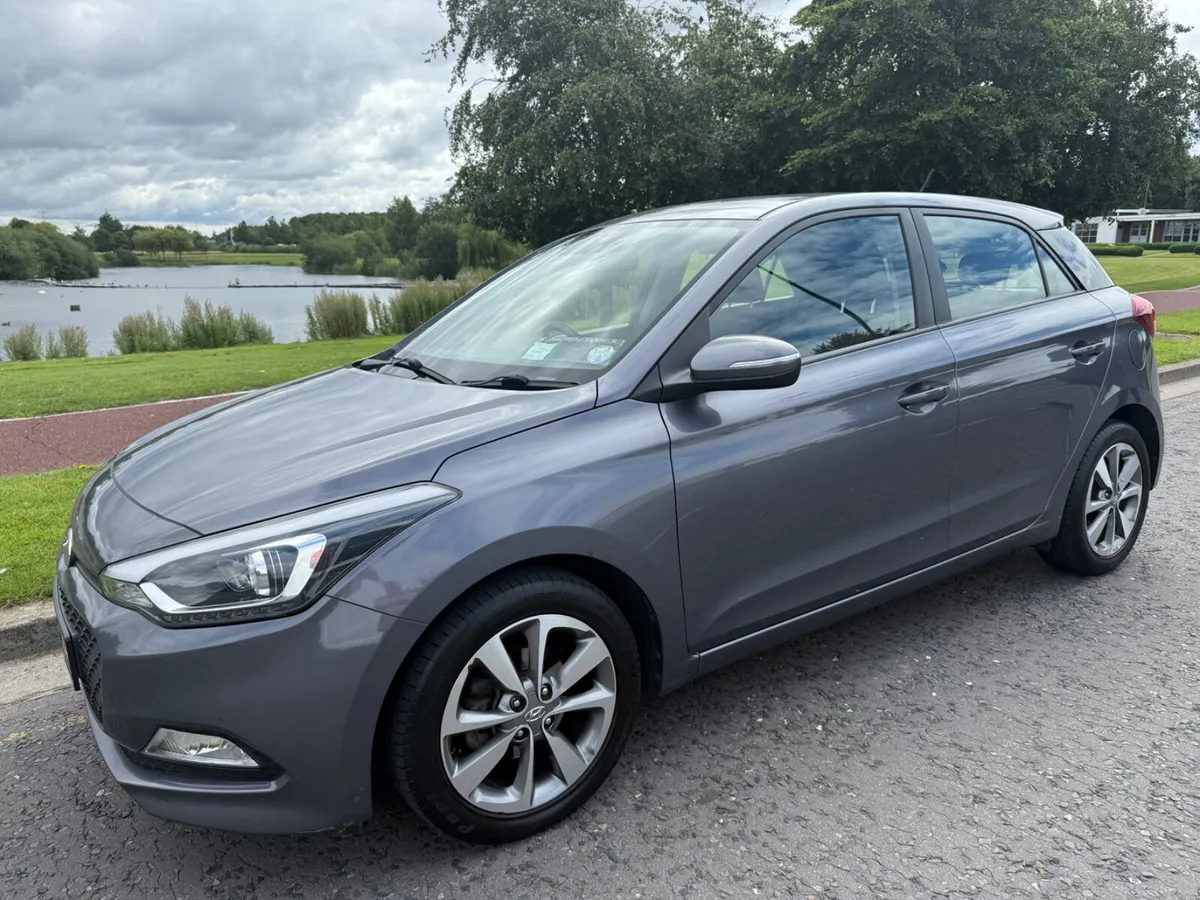 LOW MILEAGE HIGH SPEC DELUX MODEL - Image 3