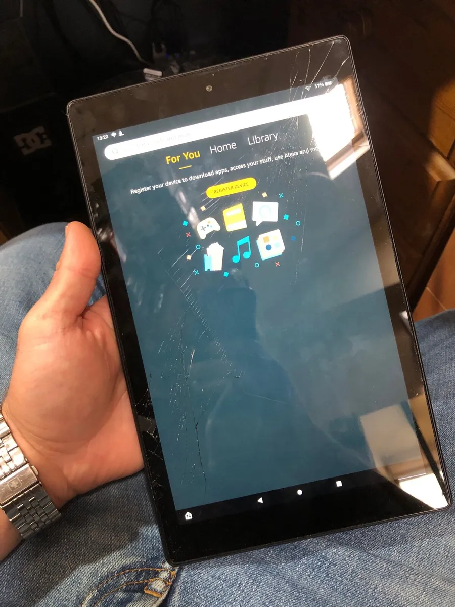 Amazon tablet - Image 1