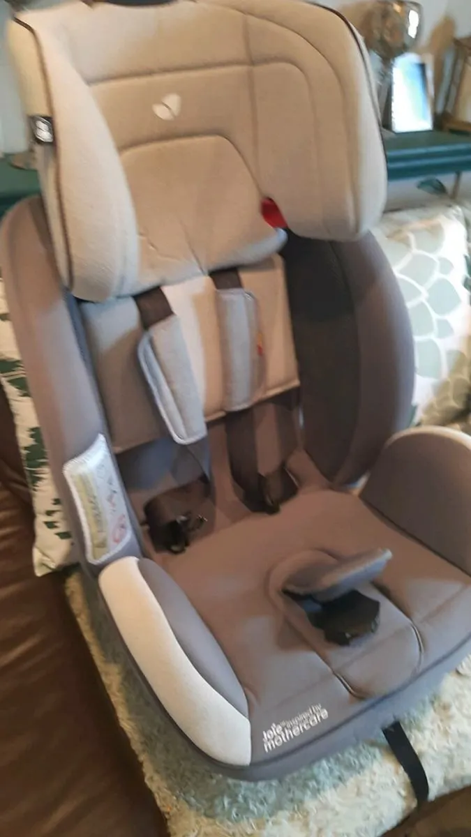 Car seat - Image 2