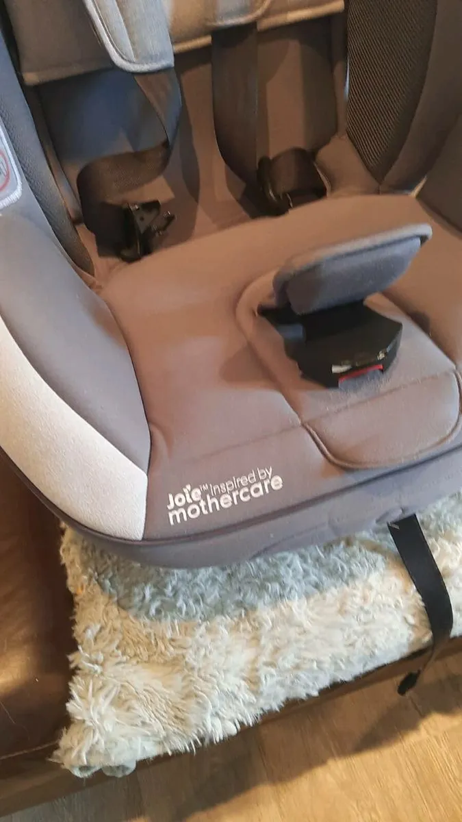 Car seat - Image 4