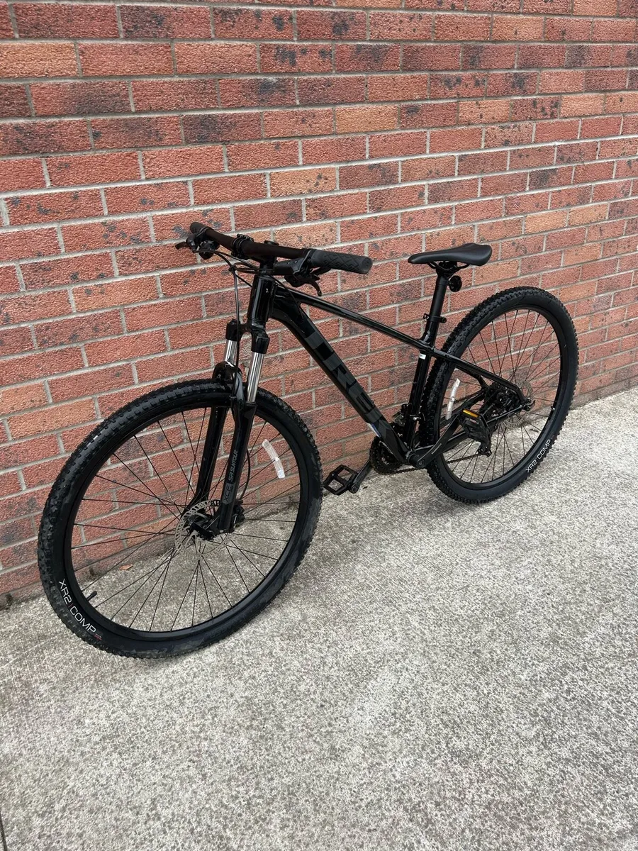Trek Marlin 5 Mountain Bike - Image 2