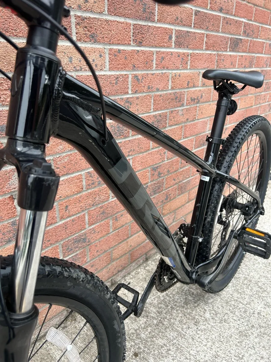 Trek Marlin 5 Mountain Bike - Image 3