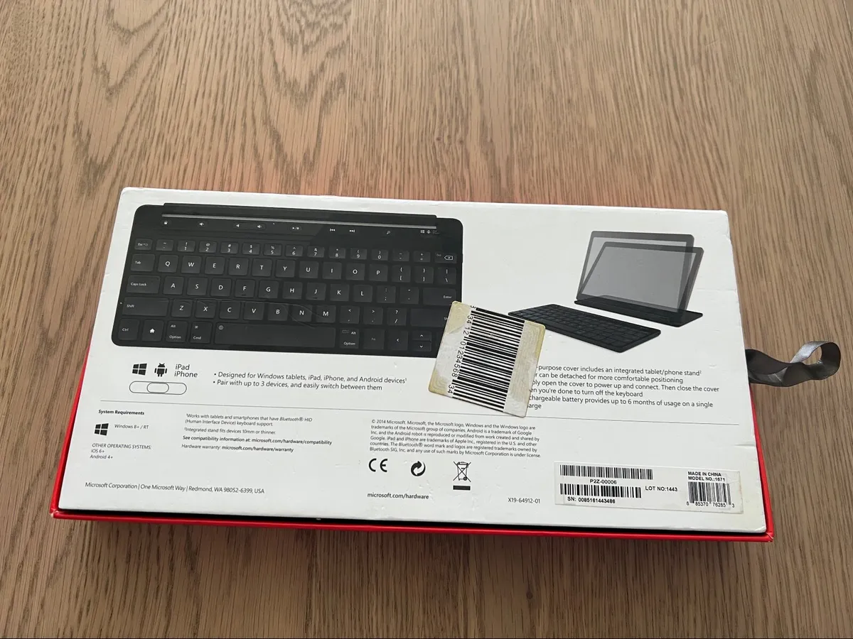 Microsoft Universal Wired Keyboard - Image 3