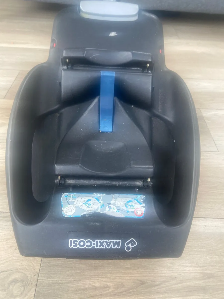 Maxi cosi car seat system - Image 3