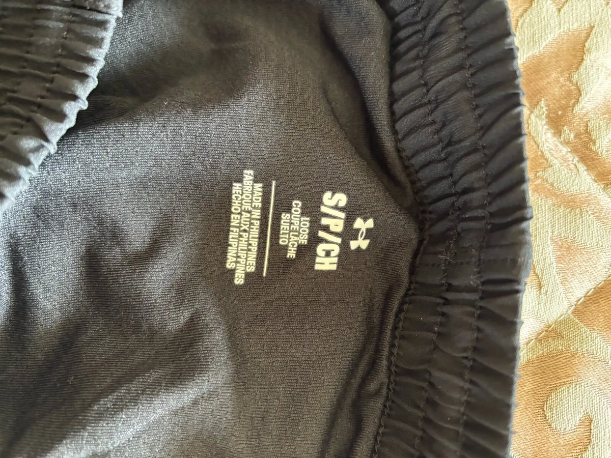 🖤 Brand New Under Armour Ladies Shorts - Image 3