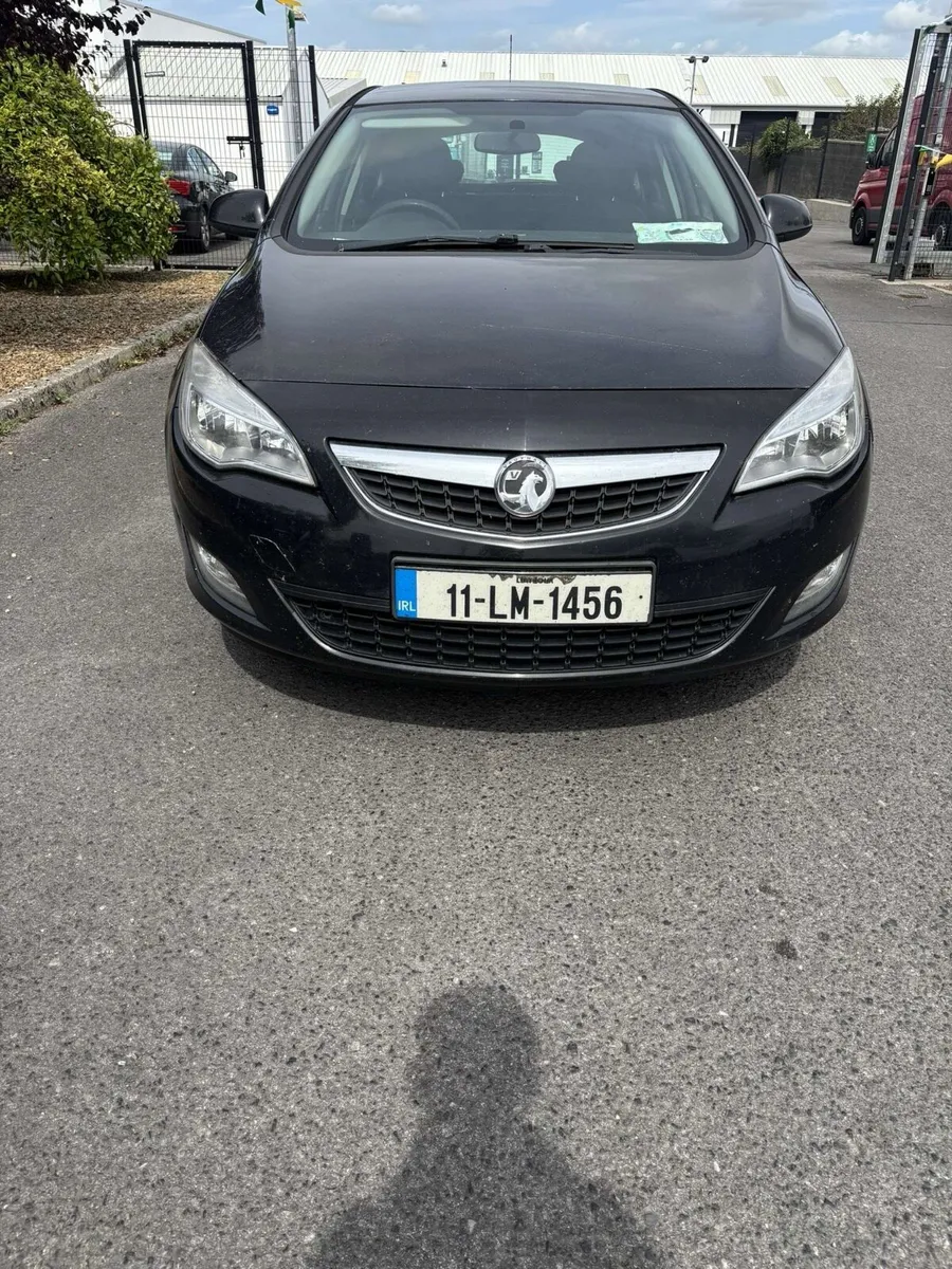 2011 Vauxhall Astra 1:7diesel - Image 1