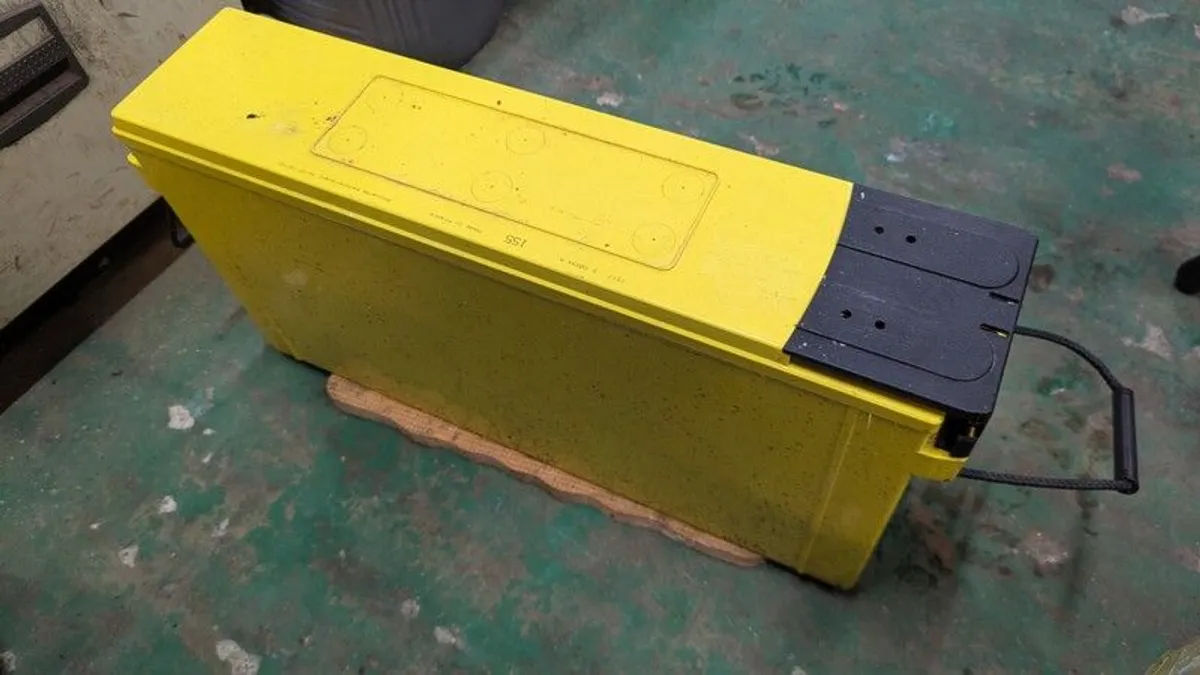 Battery 155 AH - Image 1