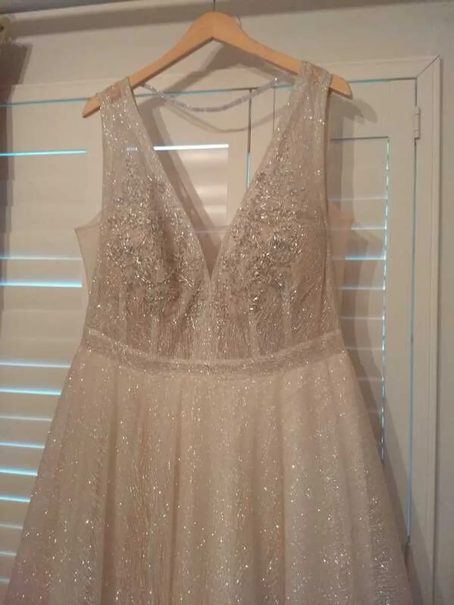 Folkster Wedding Dress - Image 1