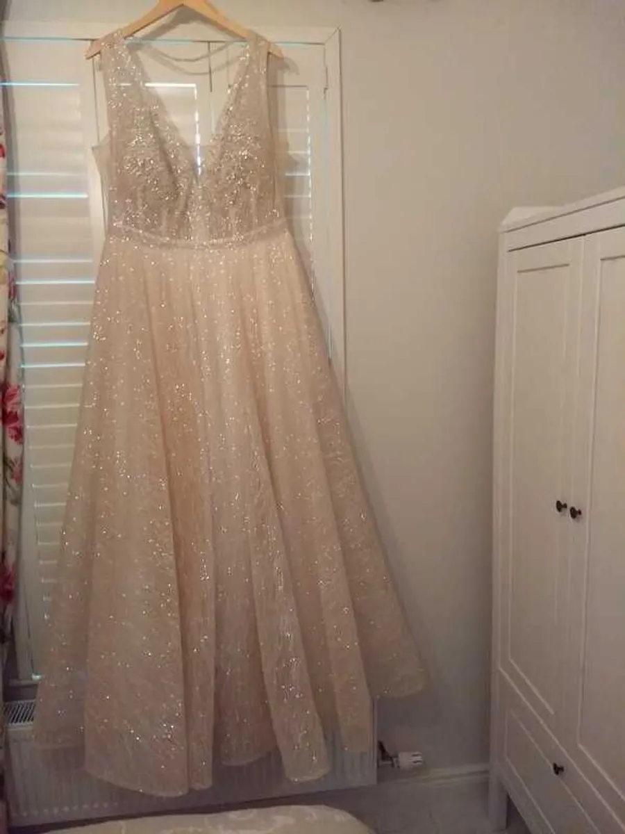 Folkster Wedding Dress - Image 3