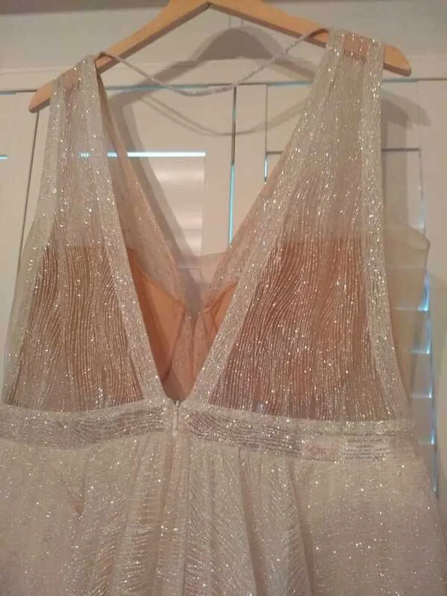 Folkster Wedding Dress - Image 4