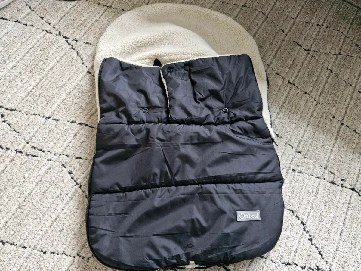 Car seat fleece liner - Image 1
