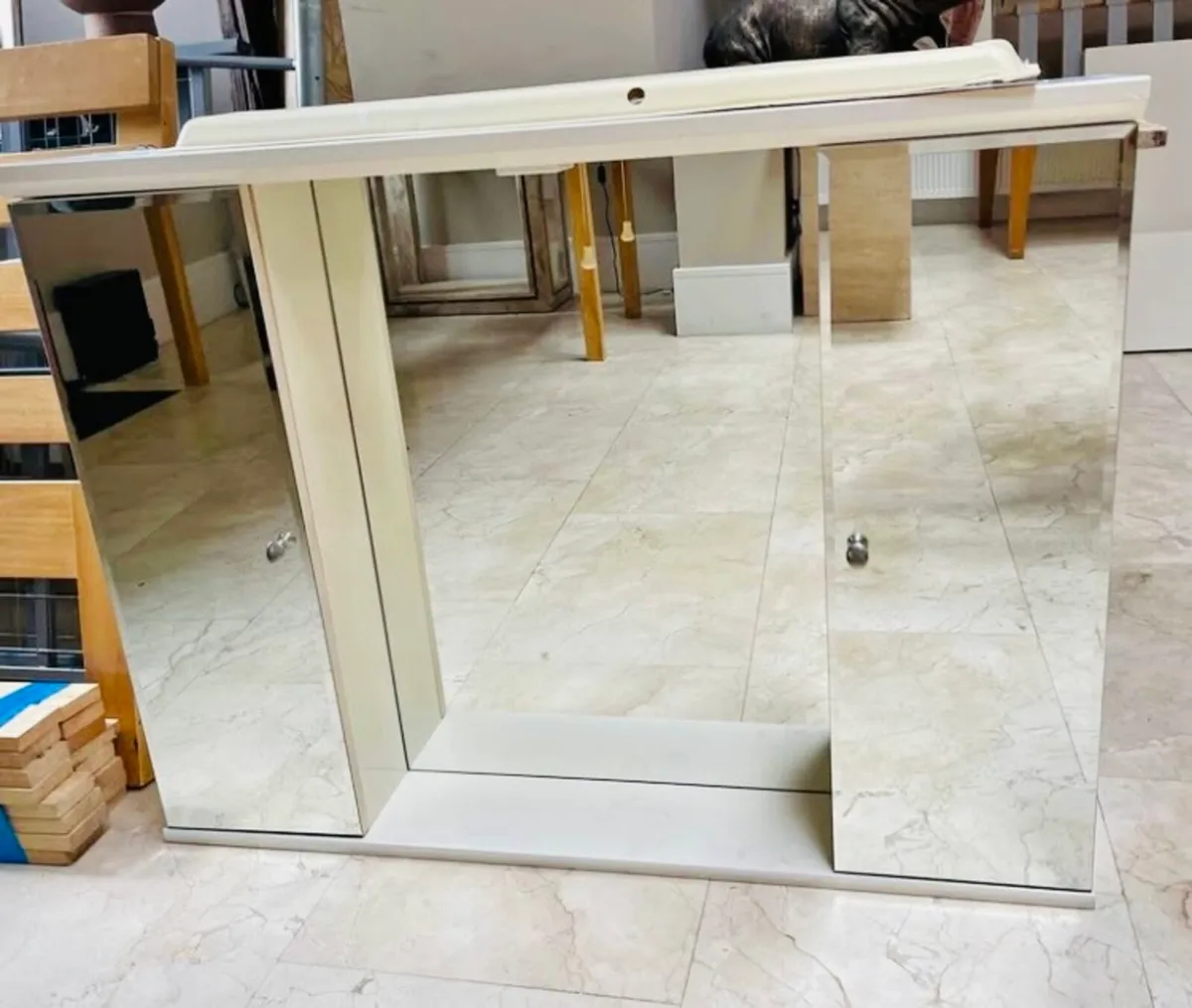 Very large solid bathroom cabinet with spot lights - Image 2