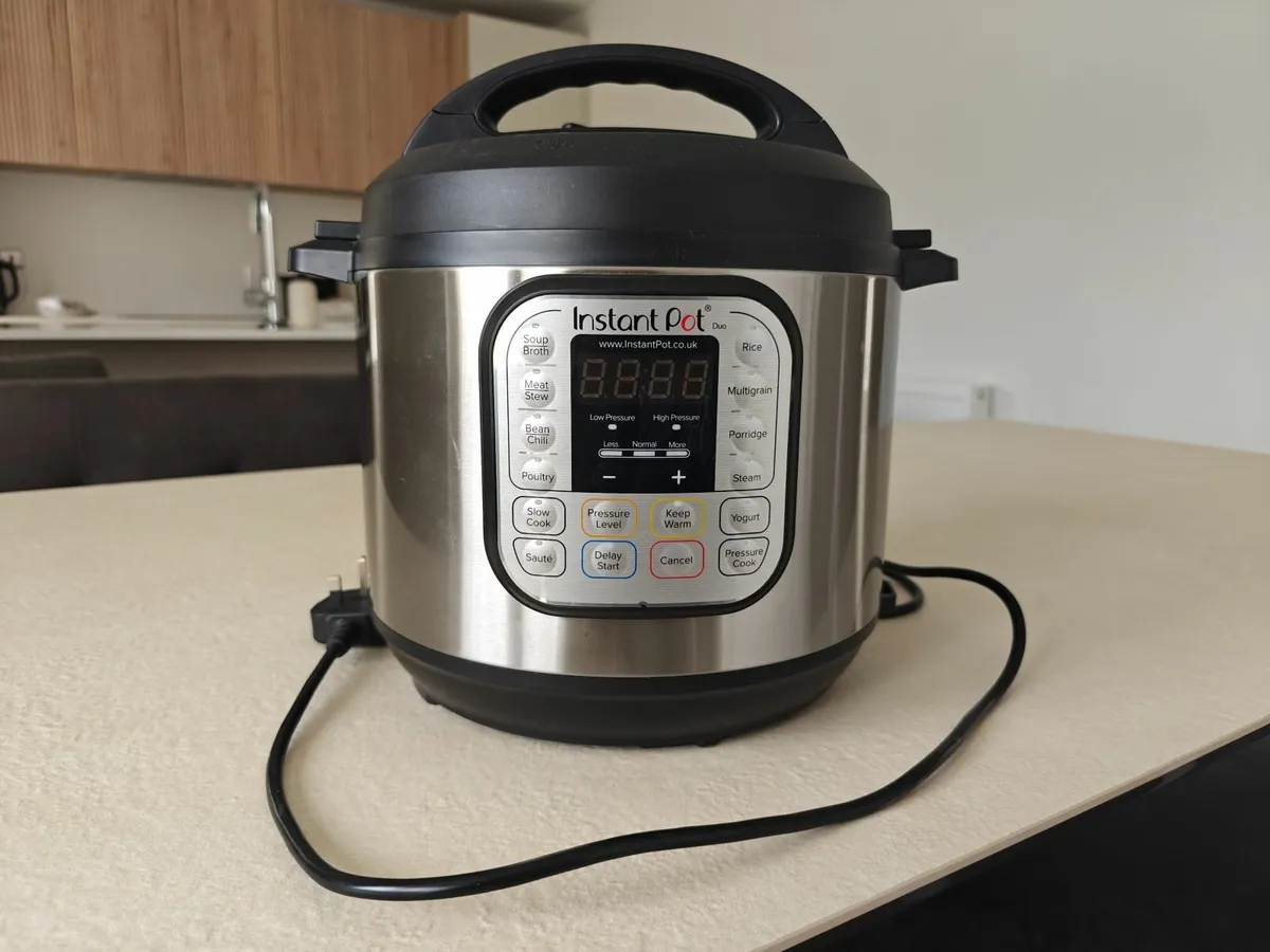 Instant Pot Duo - Image 1