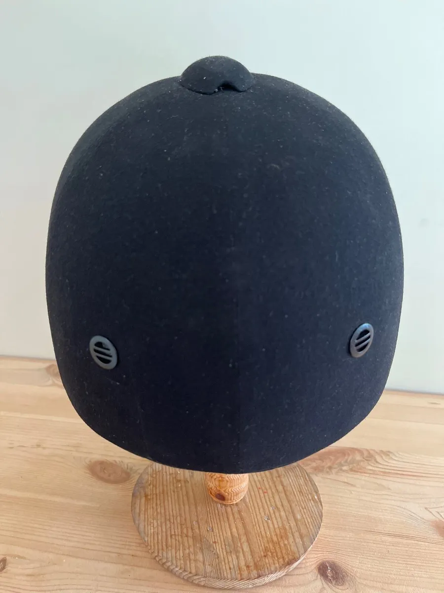 Horse riding helmet - Image 4