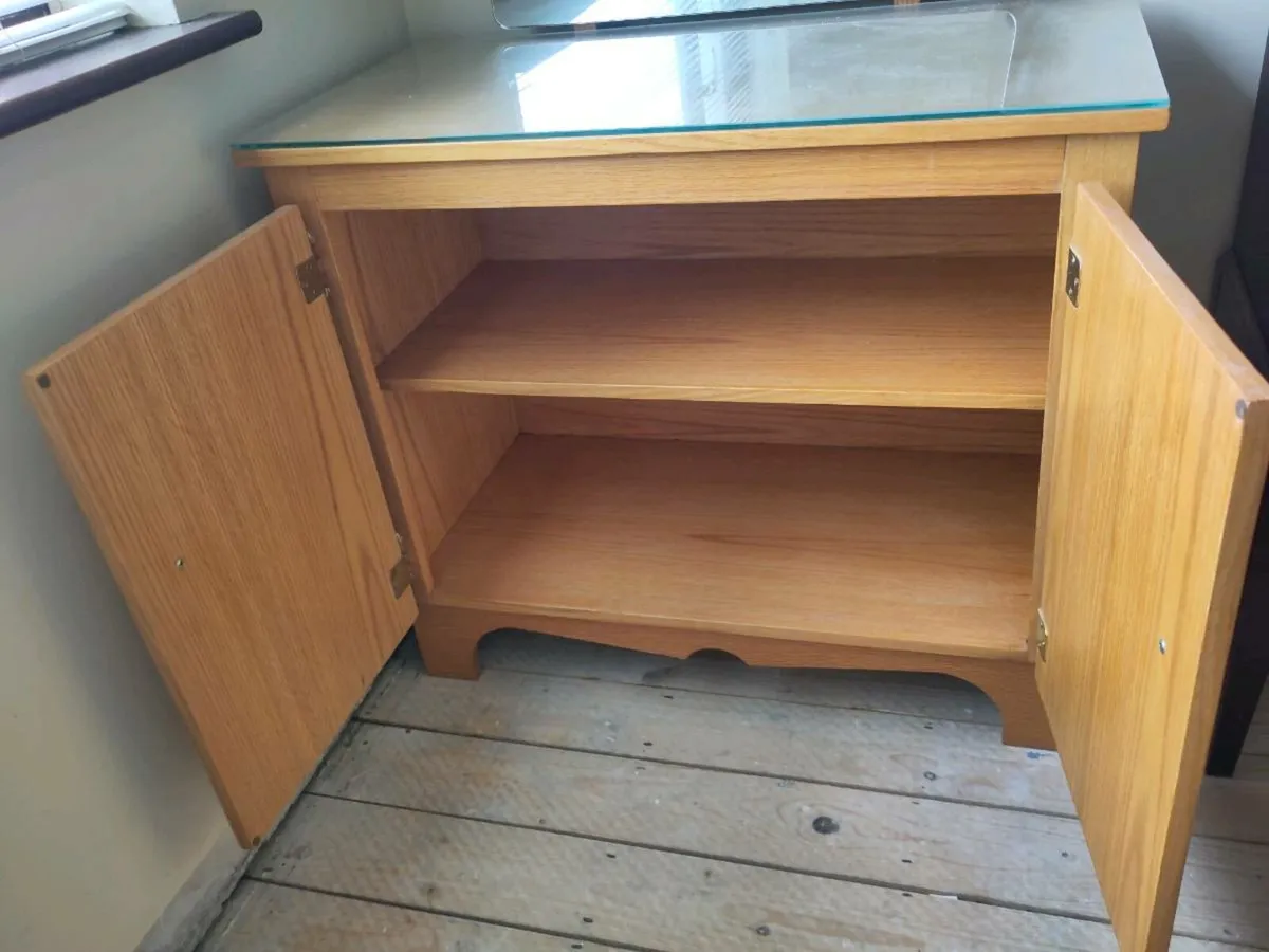 Dressing table with mirror - Image 3