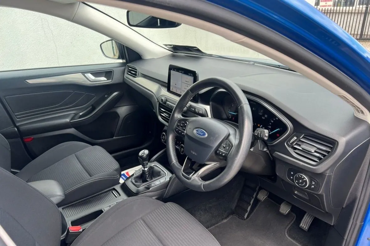 Ford Focus Titanium 1.5 Tdci Diesel 120bhp - Image 4