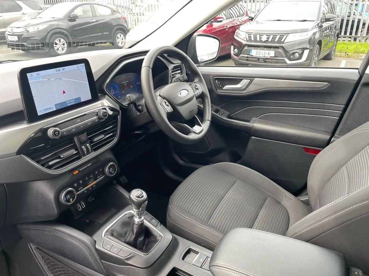 Ford Kuga Titanium 1.5td120 - Image 3