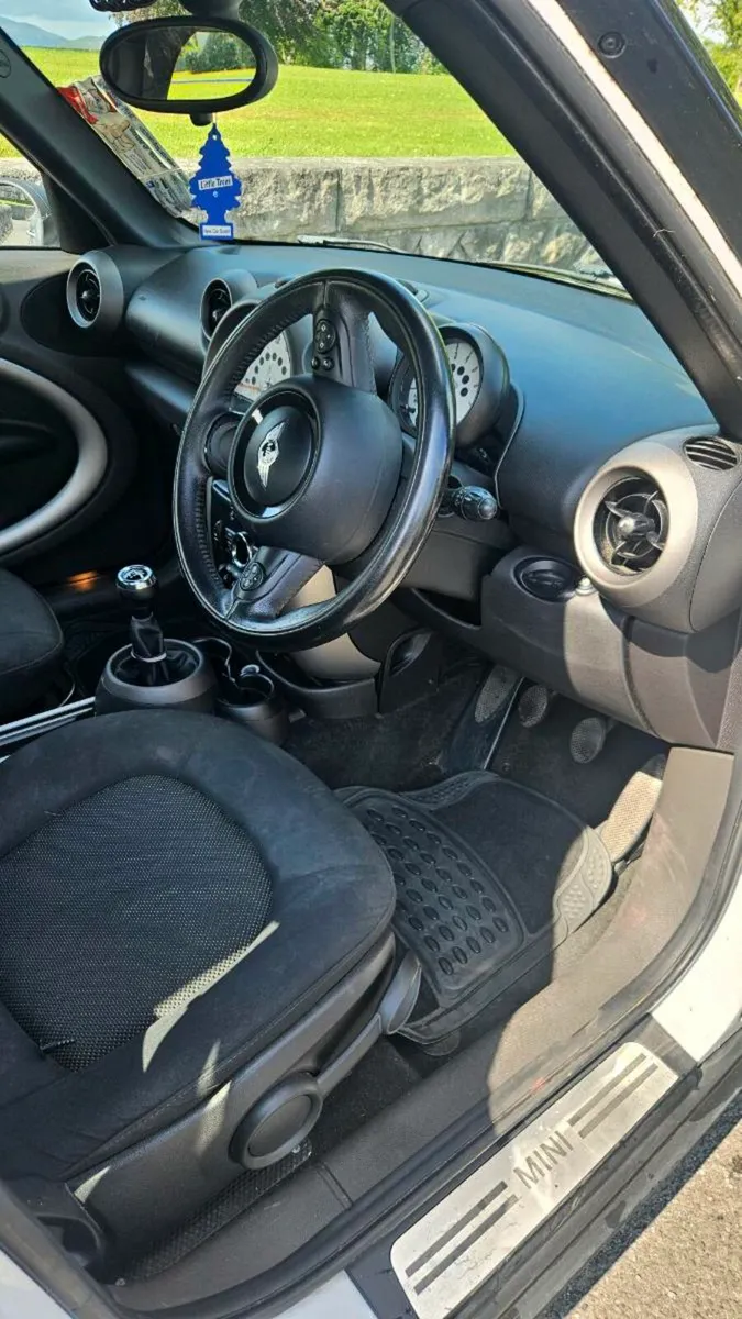 Mini One Countryman 2012 - Image 4