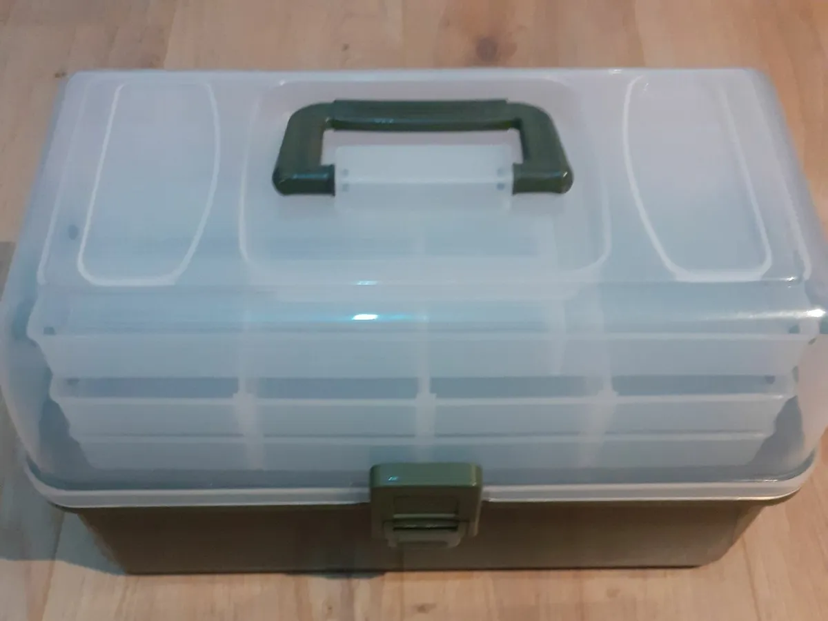 Fishing tackle box medium size. - Image 3