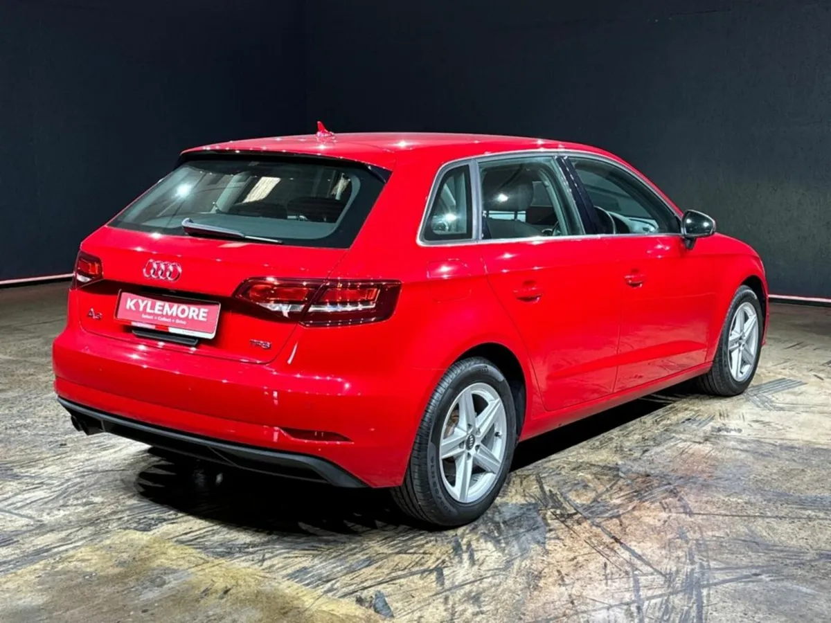 Audi A3 1.4 TFSI AUTOMATIC - CRUISE CONTROL - A/C - Image 4