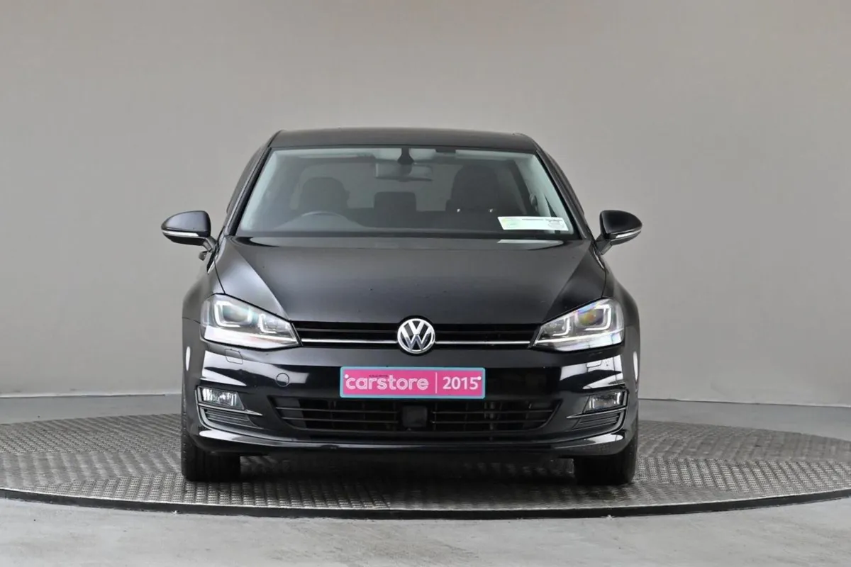 Volkswagen Golf 1.2 TSI DSG MK7 Comfortline  reve - Image 2