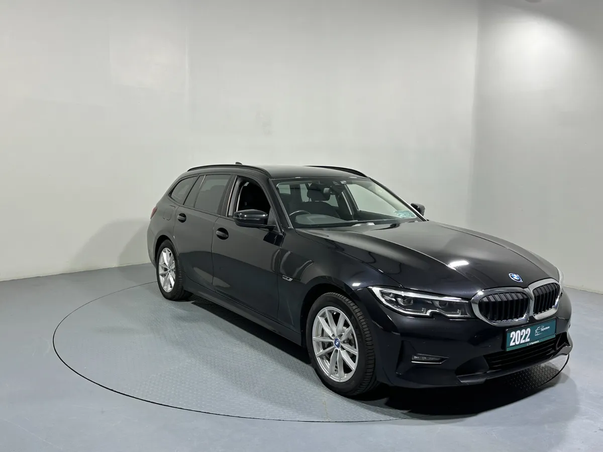 BMW 3 Series 330E Se Pro Touring 221 - Image 1