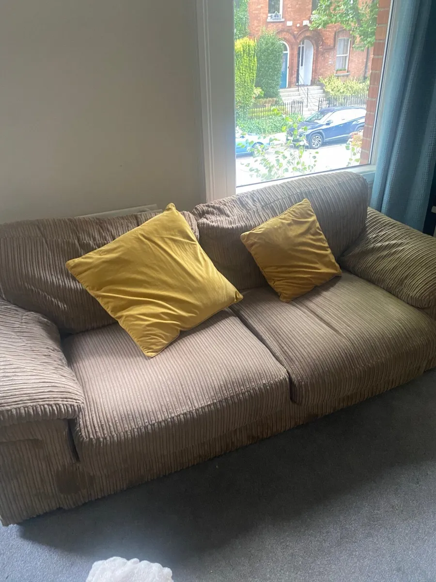 FREE COUCHES, SOFA, ARMCHAIR - Image 3