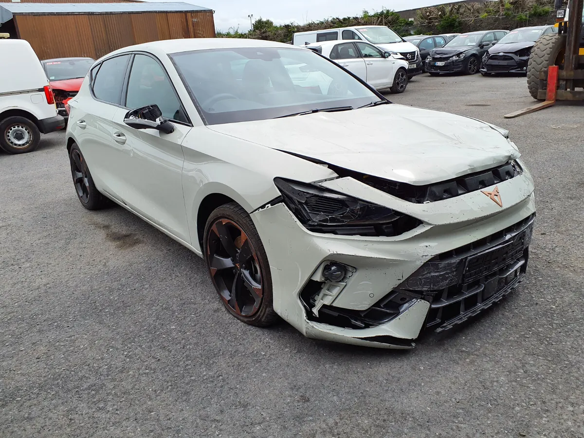2025 Cupra Leon - Image 2
