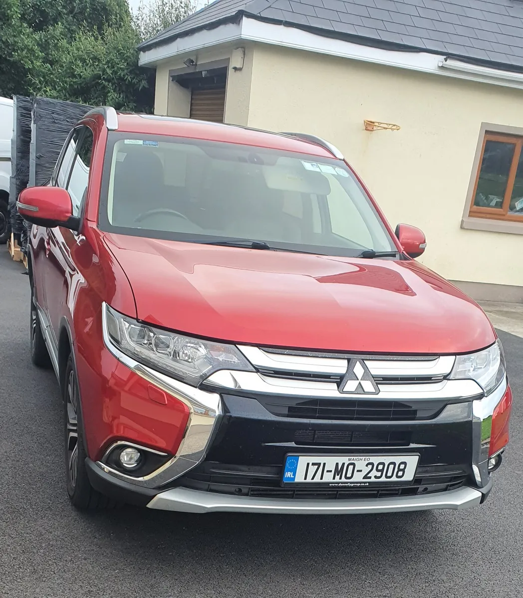 Mitsubishi Outlander 2.2TDCi 2017 - Image 1