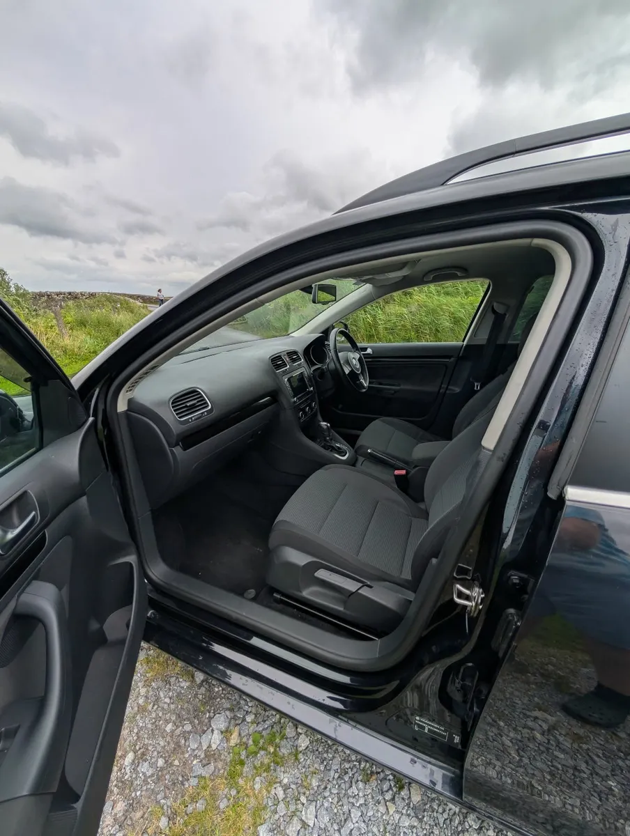 Volkswagen Golf Estate 2012 61,560km - Image 2
