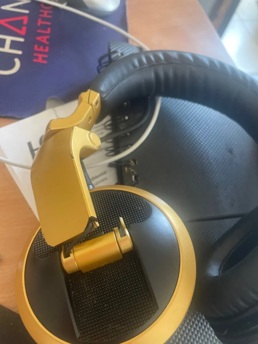 Pioneer hdjx5 bt headphones for DJs - Image 4