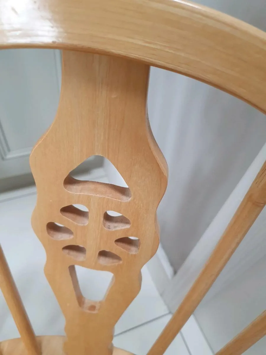 Set of 6 solid wood dining chairs - Image 4