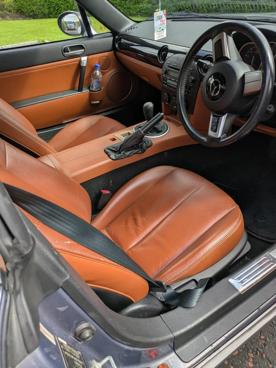 Mazda MX-5 2006 - Image 2