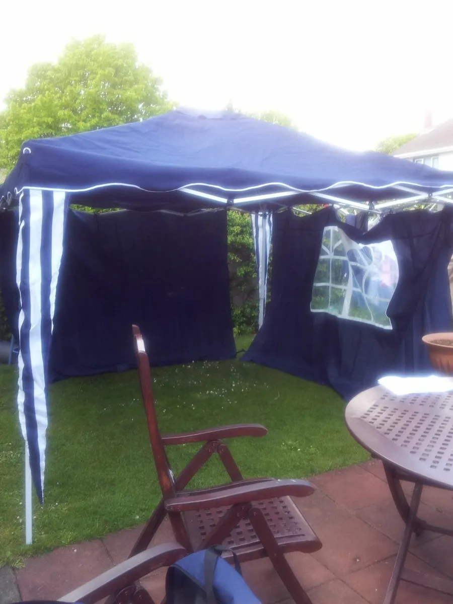 Gazebo (garden) - Image 1