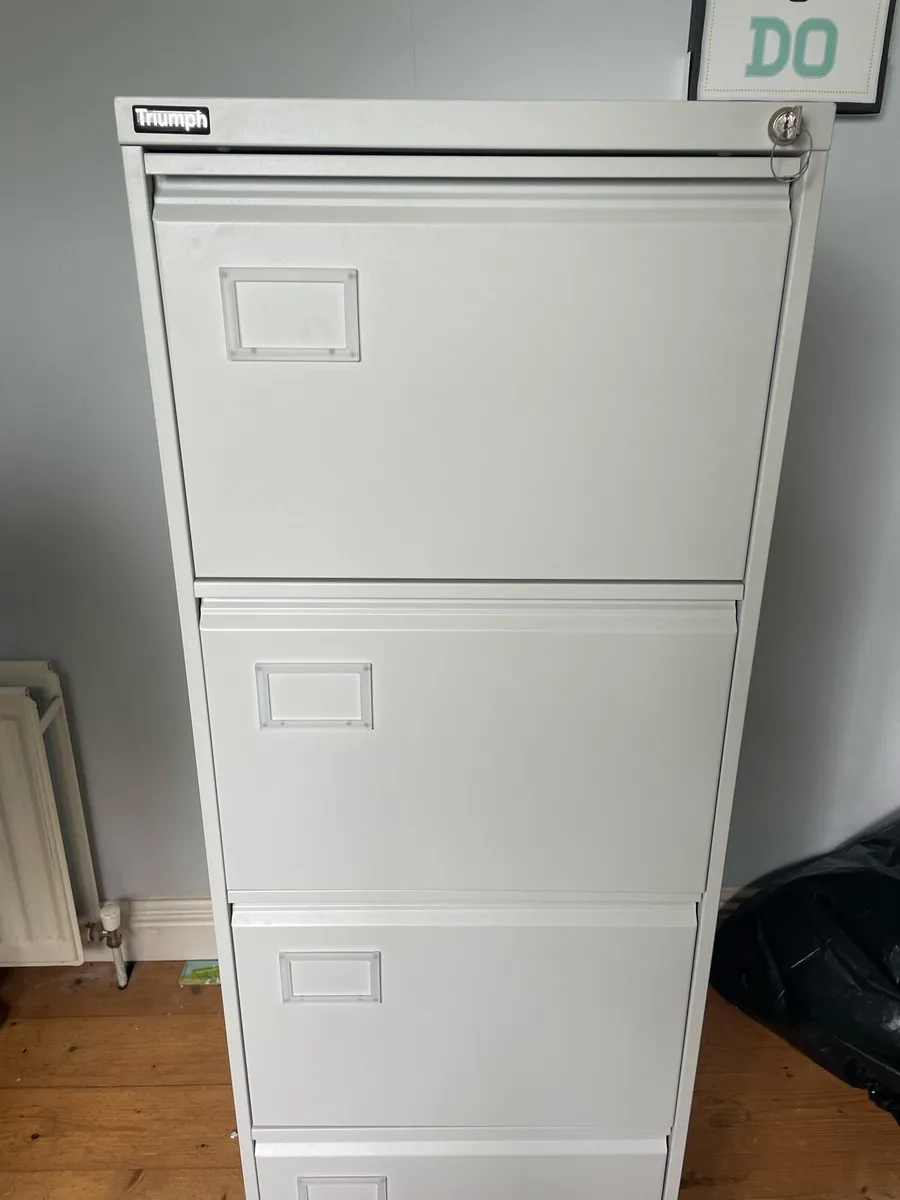 Filing cabinet - Image 1