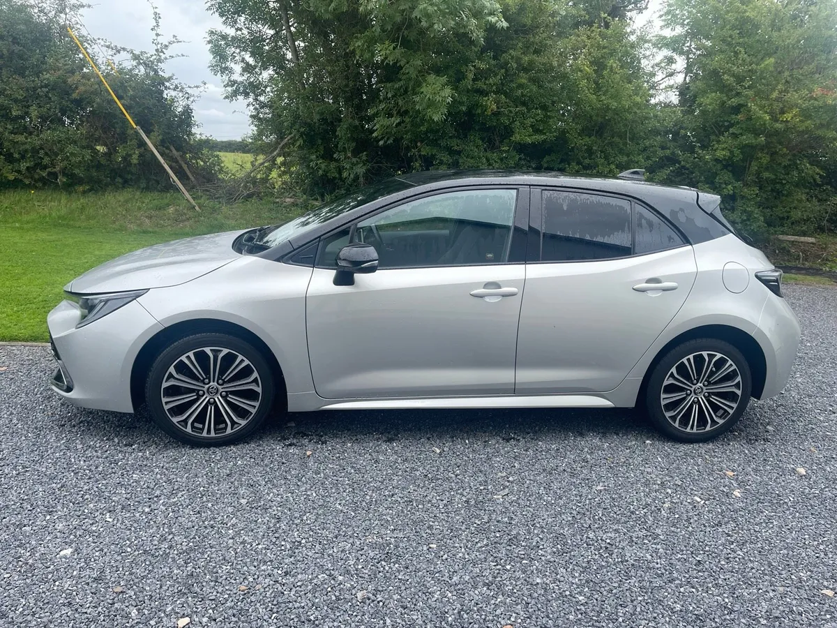 Toyota Corolla Luna Sport - Image 1