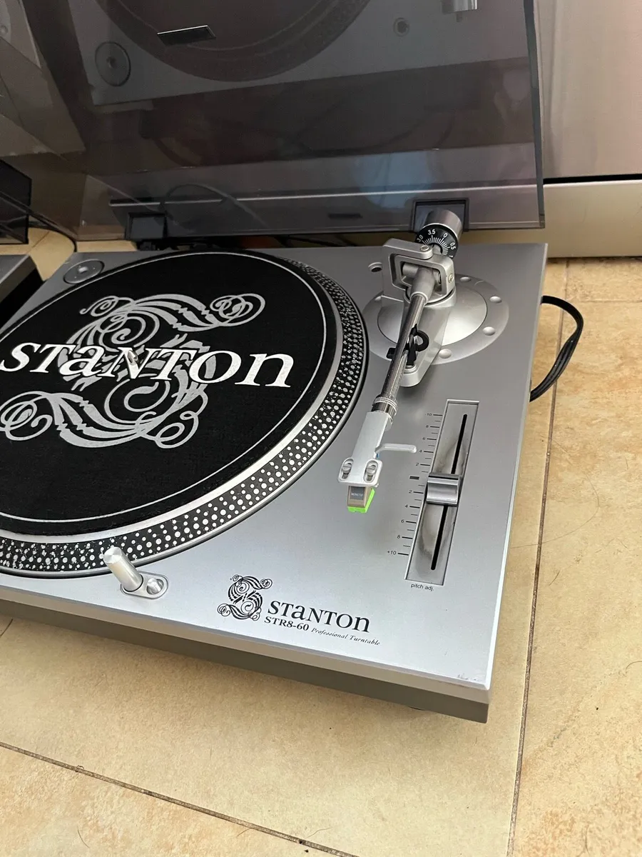 Stanton STR8-60 direct drive Turntables pair - Image 4