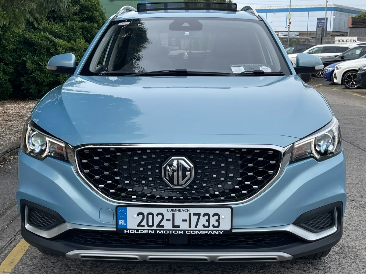 2020 MG ZS..LOW MILES..2 KEYS...HUGE SPEC - Image 4