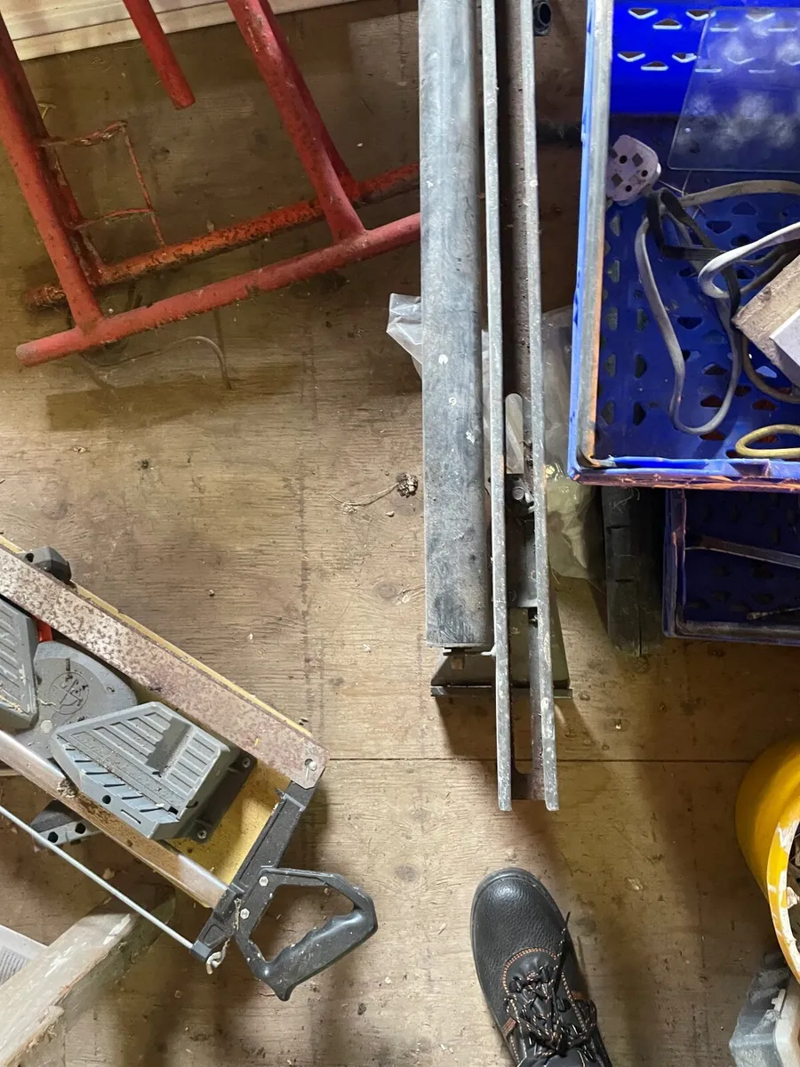 Metal Sheet Bender – Heavy Duty - Image 1