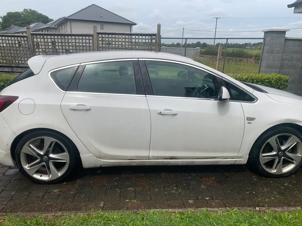 Vauxhall Astra 2015 - Image 4