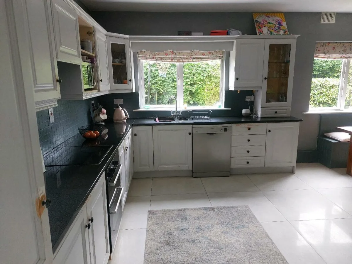 kitchen units and granite work top - Image 3