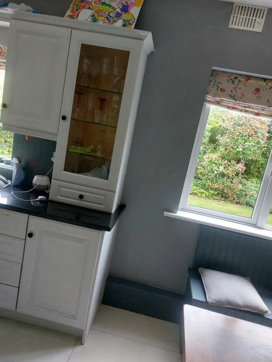 kitchen units and granite work top - Image 4