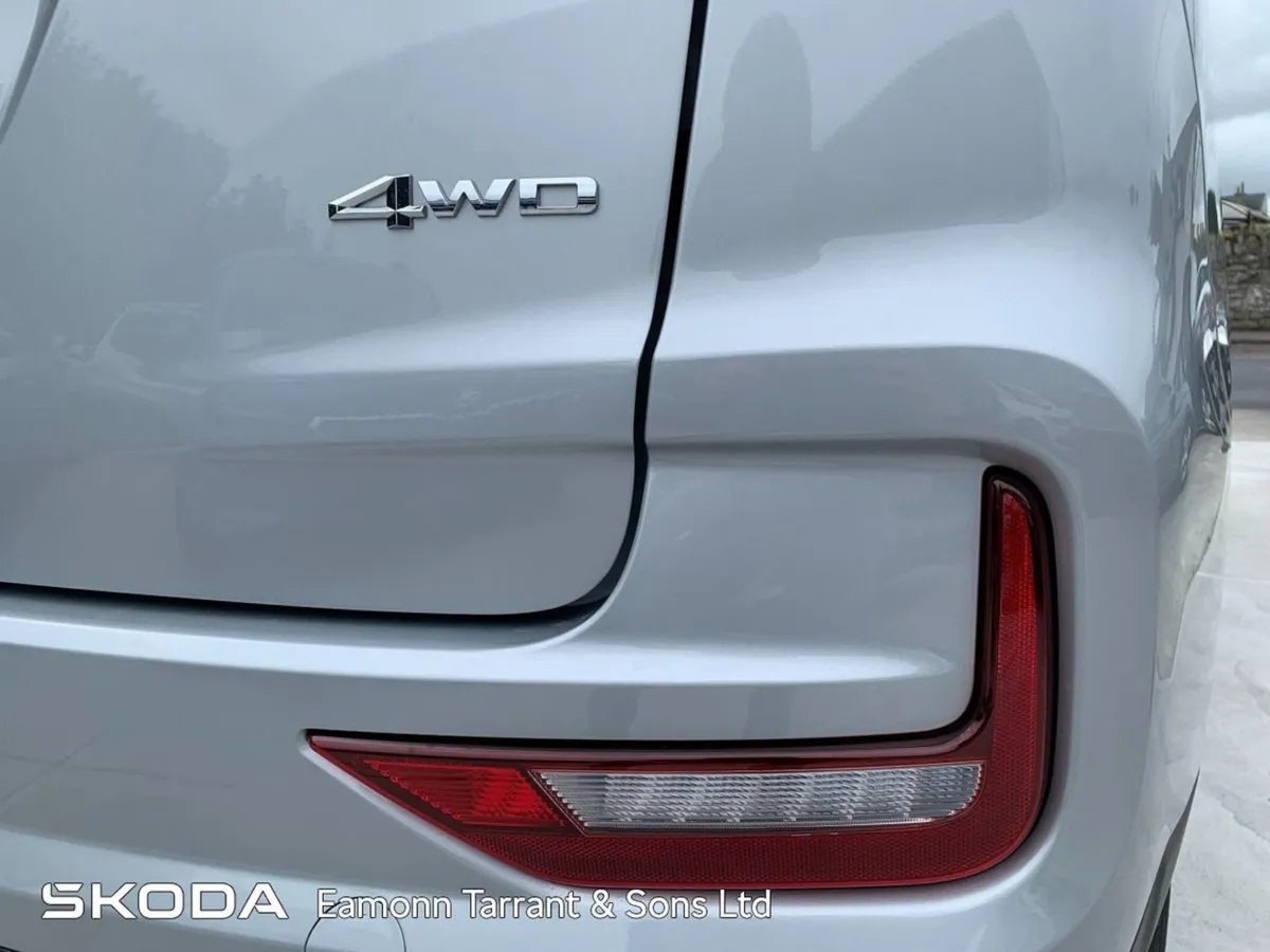 Ssangyong Rexton Rexton 2.2 P/T 4WD 2 Seat COM - Image 2