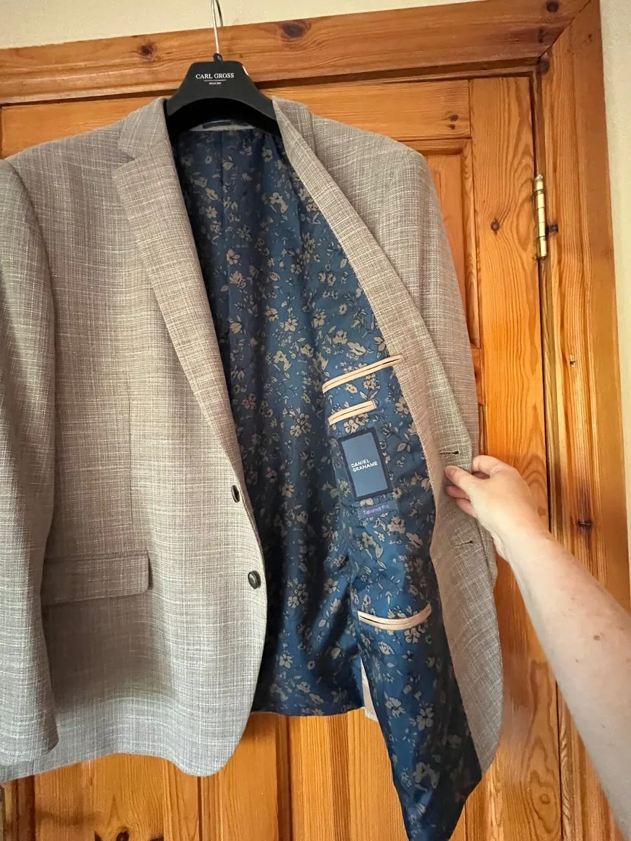 Sports Jacket - Image 2